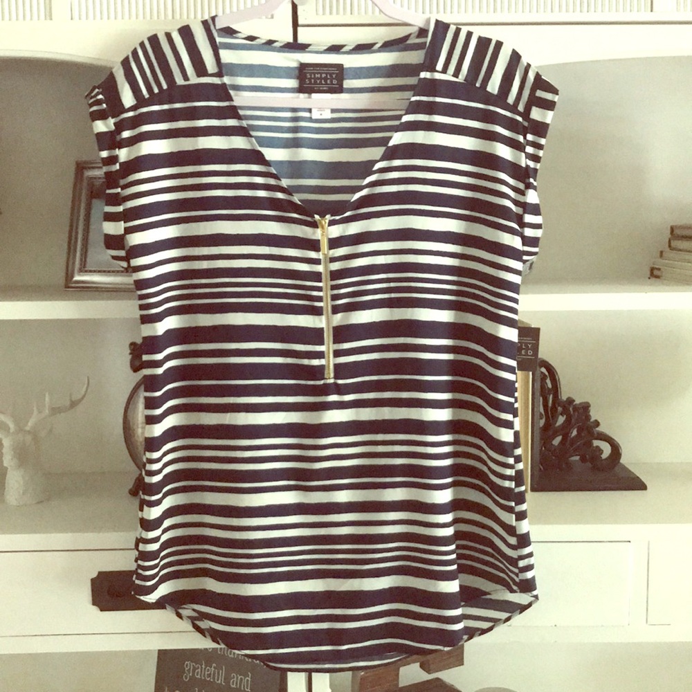NWT Navy & White Striped Zipper Shirt M